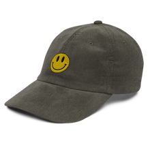 Load image into Gallery viewer, SMILEY CORDUROY CAP

